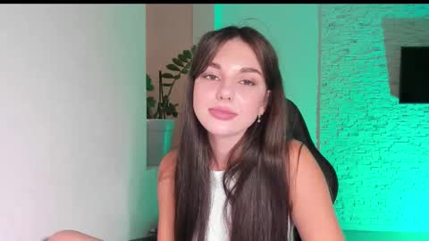 Snapshot of michelliibeautiful chatting on 09-26-25, 03:05 Michellee online show from 09-26-25, 03:05