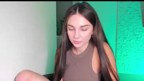 Snapshot of michelliibeautiful chatting on 09-27-25, 03:50 Michellee online show from 09-27-25, 03:50