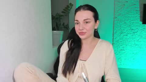 Michellee online show from 01-16-26, 02:43