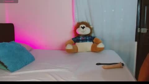 michell online show from 09-28-25, 03:23