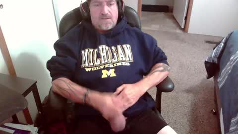 TattedInDetroit online show from 10-20-25, 03:12