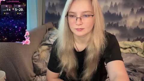Snapshot of michiko_chan chatting on 10-16-25, 02:01 Jessy and Steve online show from 10-16-25, 02:01