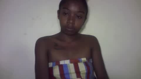Snapshot of michou_69 chatting on 06-01-26, 01:02 michou_69 online show from 06-01-26, 01:02