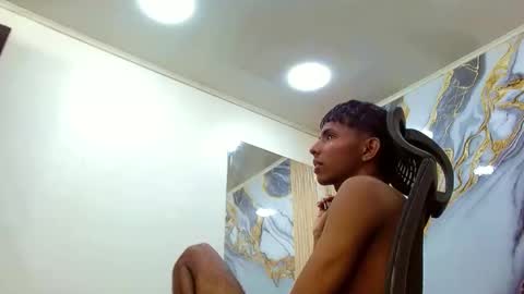 Snapshot of mick_storm chatting on 10-21-25, 06:30 Mick storm online show from 10-21-25, 06:30