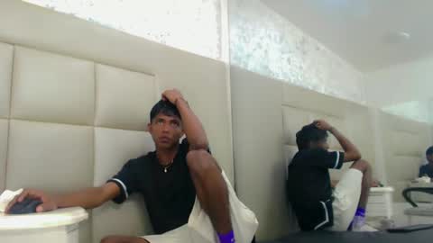 Snapshot of mick_storm chatting on 11-08-25, 07:08 Mick storm online show from 11-08-25, 07:08