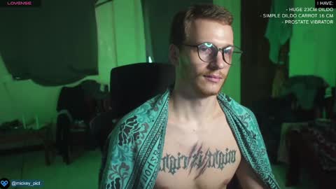 Mickey online show from 12-22-24, 08:05