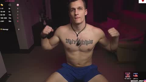 Snapshot of mickey_pict chatting on 03-09-26, 08:29 Mickey online show from 03-09-26, 08:29