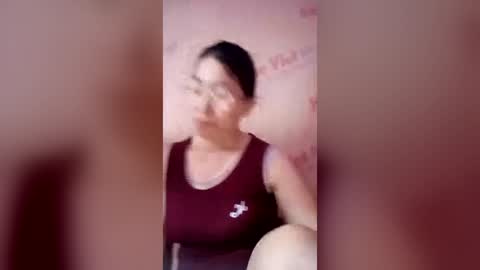 Snapshot of mickye00 chatting on 06-16-26, 02:47 Miky online show from 06-16-26, 02:47