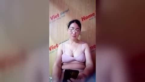 Snapshot of mickye00 chatting on 06-23-26, 07:17 Miky online show from 06-23-26, 07:17