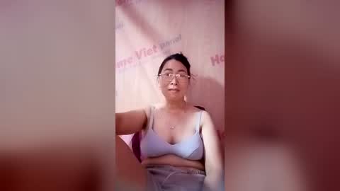 Snapshot of mickye00 chatting on 06-25-26, 10:36 Miky online show from 06-25-26, 10:36