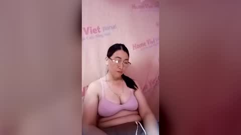 Snapshot of mickye00 chatting on 06-28-26, 02:39 Miky online show from 06-28-26, 02:39