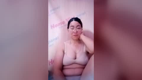 Snapshot of mickye00 chatting on 07-03-26, 07:42 Miky online show from 07-03-26, 07:42