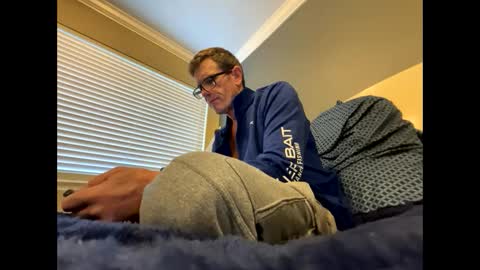 mickymu online show from 12-28-24, 09:40