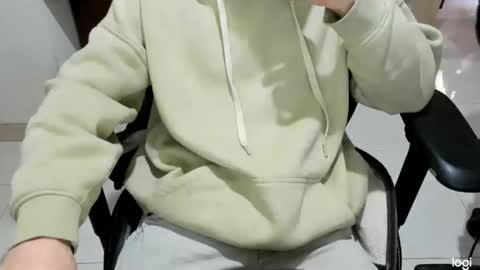 microfama00 online show from 02-22-26, 08:57