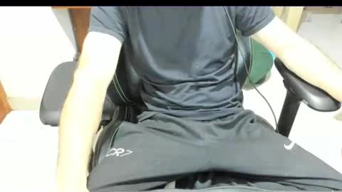 microfama00 online show from 04-01-26, 10:07