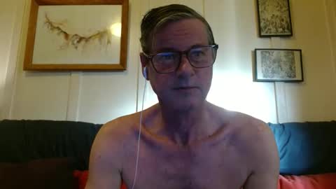 Stuart online show from 09-20-25, 06:47