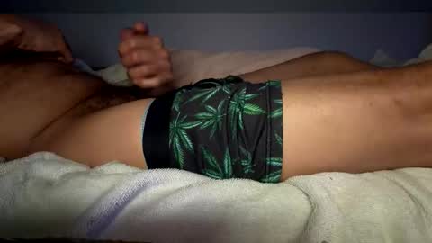 MidAtlanticMan1 online show from 11-12-25, 03:40