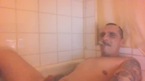 middle123456783939 online show from 12-23-25, 02:31