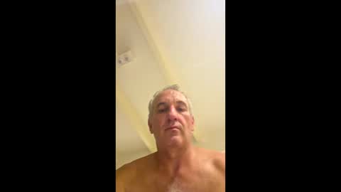 Snapshot of middo73 chatting on 01-16-26, 04:49 middo73 online show from 01-16-26, 04:49