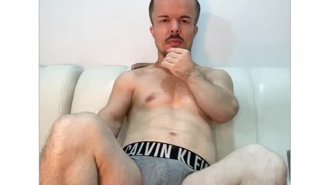 Snapshot of midgettripod1 chatting on 09-25-25, 12:25 Aaron online show from 09-25-25, 12:25