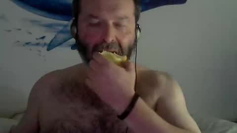 Snapshot of midhir chatting on 01-22-25, 03:29 kike online show from 01-22-25, 03:29