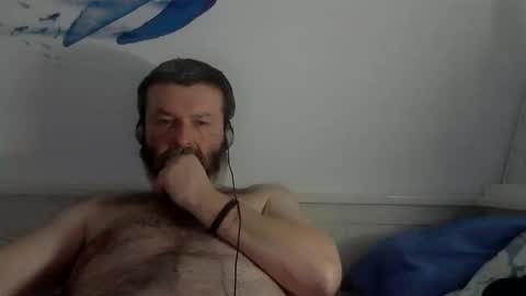 Snapshot of midhir chatting on 01-31-25, 11:03 kike online show from 01-31-25, 11:03