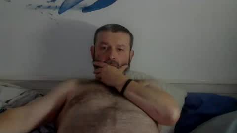 Snapshot of midhir chatting on 02-23-25, 08:00 kike online show from 02-23-25, 08:00