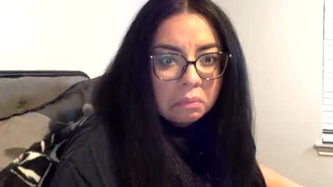 Snapshot of midnightbruja111 chatting on 08-02-26, 02:10 midnightbruja111 online show from 08-02-26, 02:10