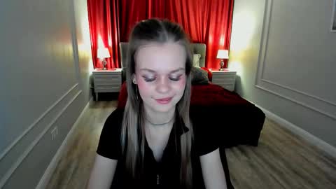 midnighteaura online show from 03-18-26, 08:56