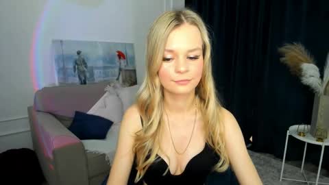 Snapshot of midnighteaura chatting on 05-29-26, 11:19 midnighteaura online show from 05-29-26, 11:19