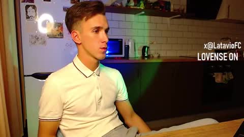 Snapshot of midnighter__ chatting on 09-18-25, 01:51 Alexey or just Alex online show from 09-18-25, 01:51