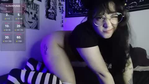 Snapshot of midnightkitten_ chatting on 07-13-26, 10:45 Nana online show from 07-13-26, 10:45