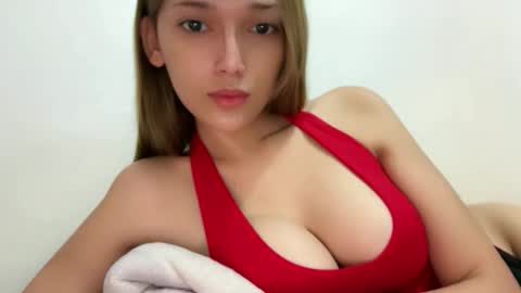 Snapshot of midnightluna_xoxo chatting on 05-27-26, 11:35 Its me Liza online show from 05-27-26, 11:35