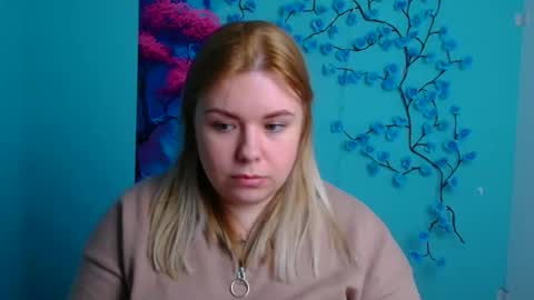 Snapshot of midnightmariana chatting on 12-02-25, 12:10 Mariana online show from 12-02-25, 12:10