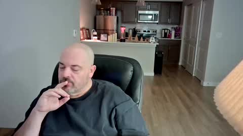 Snapshot of midnightmoonlight777 chatting on 01-08-26, 11:40 midnightmoonlight777 online show from 01-08-26, 11:40