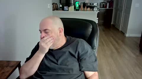 Snapshot of midnightmoonlight777 chatting on 01-10-26, 01:51 midnightmoonlight777 online show from 01-10-26, 01:51