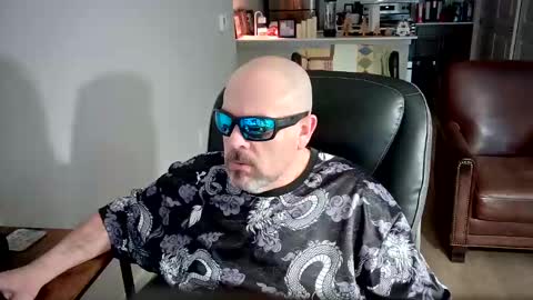 Snapshot of midnightmoonlight777 chatting on 02-11-26, 09:31 midnightmoonlight777 online show from 02-11-26, 09:31