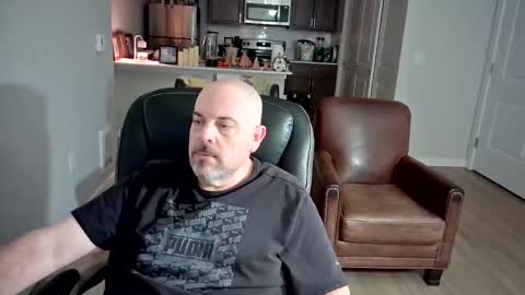 Snapshot of midnightmoonlight777 chatting on 02-15-26, 01:13 midnightmoonlight777 online show from 02-15-26, 01:13