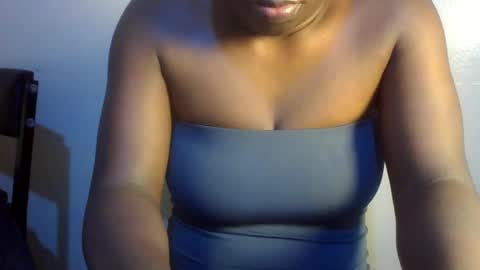 Snapshot of midnightt_curves chatting on 06-30-26, 01:56 midnightt_curves online show from 06-30-26, 01:56