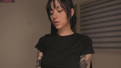 midori__san online show from 09-28-25, 10:37