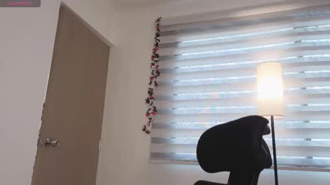 Snapshot of midori__san chatting on 10-15-25, 03:12 midori__san online show from 10-15-25, 03:12