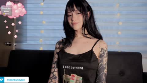 Snapshot of midori__san chatting on 12-18-25, 07:53 midori__san online show from 12-18-25, 07:53