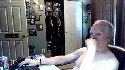 midwestdad09 online show from 05-26-26, 05:31