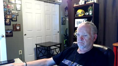 Snapshot of midwestdad09 chatting on 07-20-26, 11:23 midwestdad09 online show from 07-20-26, 11:23