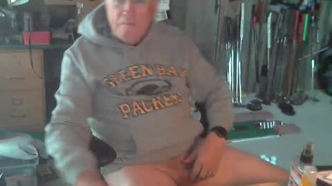 Mid West Man 4U online show from 10-24-25, 01:29