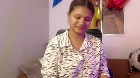 Snapshot of miel_alisha chatting on 06-24-26, 02:27 miel online show from 06-24-26, 02:27