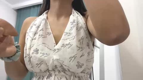 Snapshot of mieshasegura chatting on 11-26-25, 05:36 Mia online show from 11-26-25, 05:36