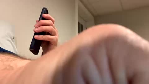 Snapshot of miggie001 chatting on 10-12-25, 02:54 miggie001 online show from 10-12-25, 02:54