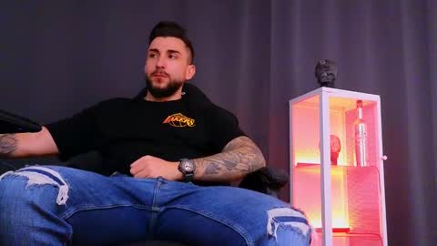 MightyAaron online show from 02-03-25, 06:45