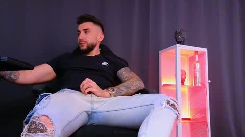 MightyAaron online show from 02-07-25, 02:58